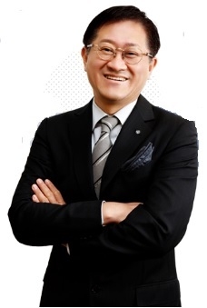 대한화장품협회 현 서경배 회장이 제45대 회장으로 연임됐다.