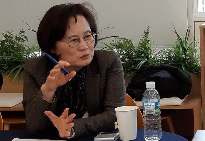 대한화장품산업연구원 이재란 원장은 "안전성 평가 데이터, 피부 유전체 분석 인프라를 활용해 중소기업에게 레시피를 제안하는 등 K-뷰티 콘텐츠 생산을 지원할 계획"이라고 말했다.