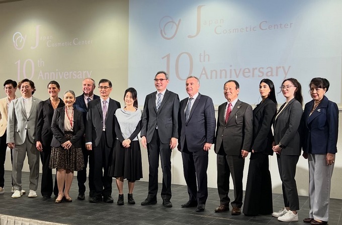 GCC ASIA가 일본 JCC 총회에서 정식 출범했다. 한국에선 IBITA 윤주택 회장이 수석부의장을 맡게 된다.
